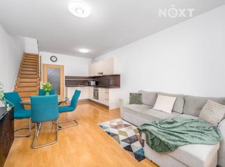 Pronájem bytu, 2+kk, 82 m²