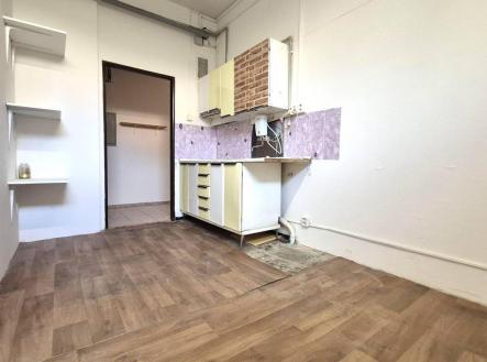 Pronájem - kanceláře, 57 m²