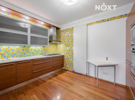 Pronájem bytu, 3+kk, 107 m²