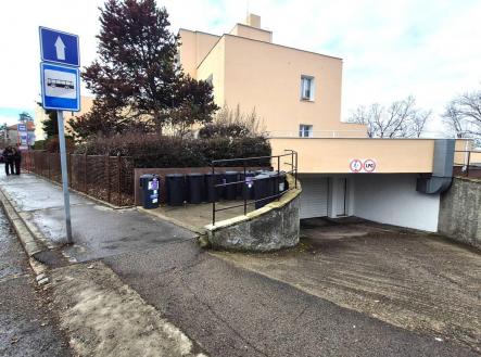 Pronájem - malý objekt/garáž