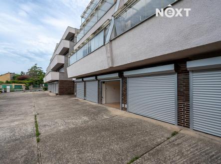 Pronájem - komerční objekt, sklad, 16 m²