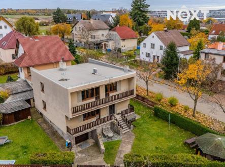 Prodej - dům/vila, 297 m²