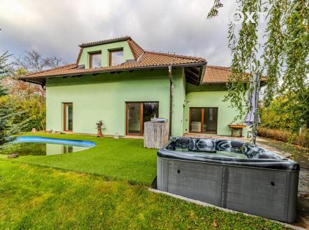 Prodej - dům/vila, 240 m²