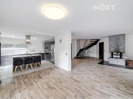 Prodej - dům/vila, 240 m²