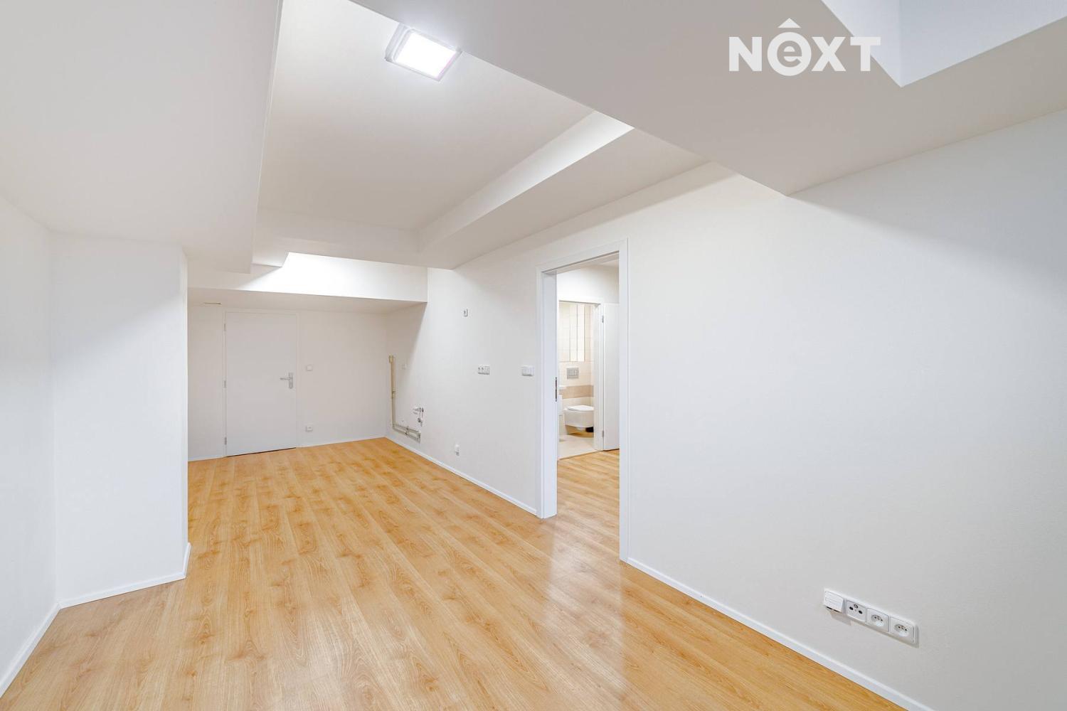 Prodej komerční Obchodní prostory, 40㎡