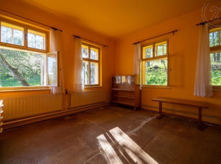 . | Prodej - dům/vila, 488 m²