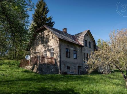 . | Prodej - dům/vila, 488 m²