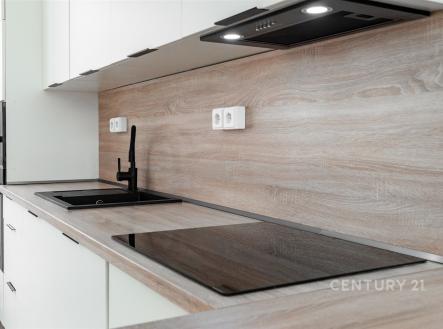 . | Prodej bytu, 3+kk, 95 m²