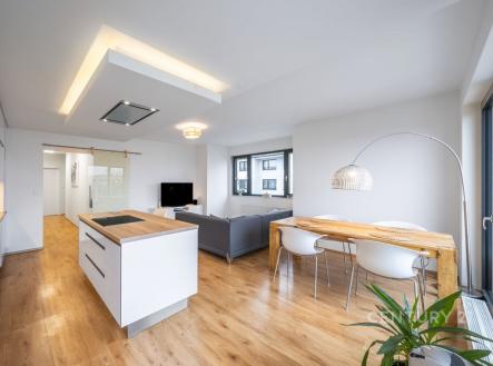 . | Prodej bytu, 3+kk, 105 m²