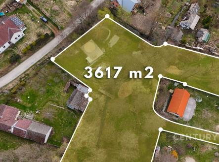 Pozemek o rozloze 3617 m2, vhodný pro stavbu, v klidné lokalitě s výhledem na okolní krajinu, snadný přístup po asfaltové cestě. | Prodej - pozemek, ostatní, 3 617 m²