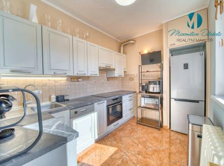 b.jpg | Prodej bytu, 2+kk, 56 m²