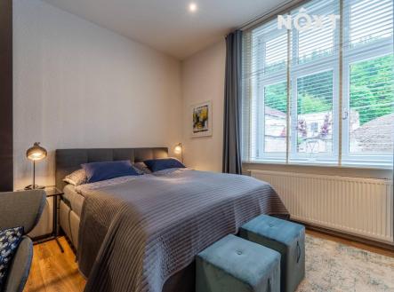 Prodej - komerční objekt, jiný, 12 m²