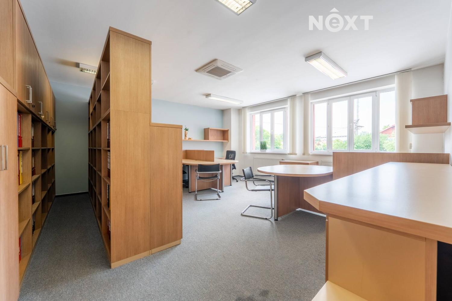 Pronájem komerční Kanceláře, 121㎡