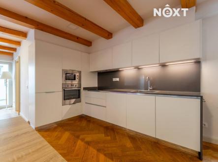 Pronájem bytu, 3+kk, 200 m²