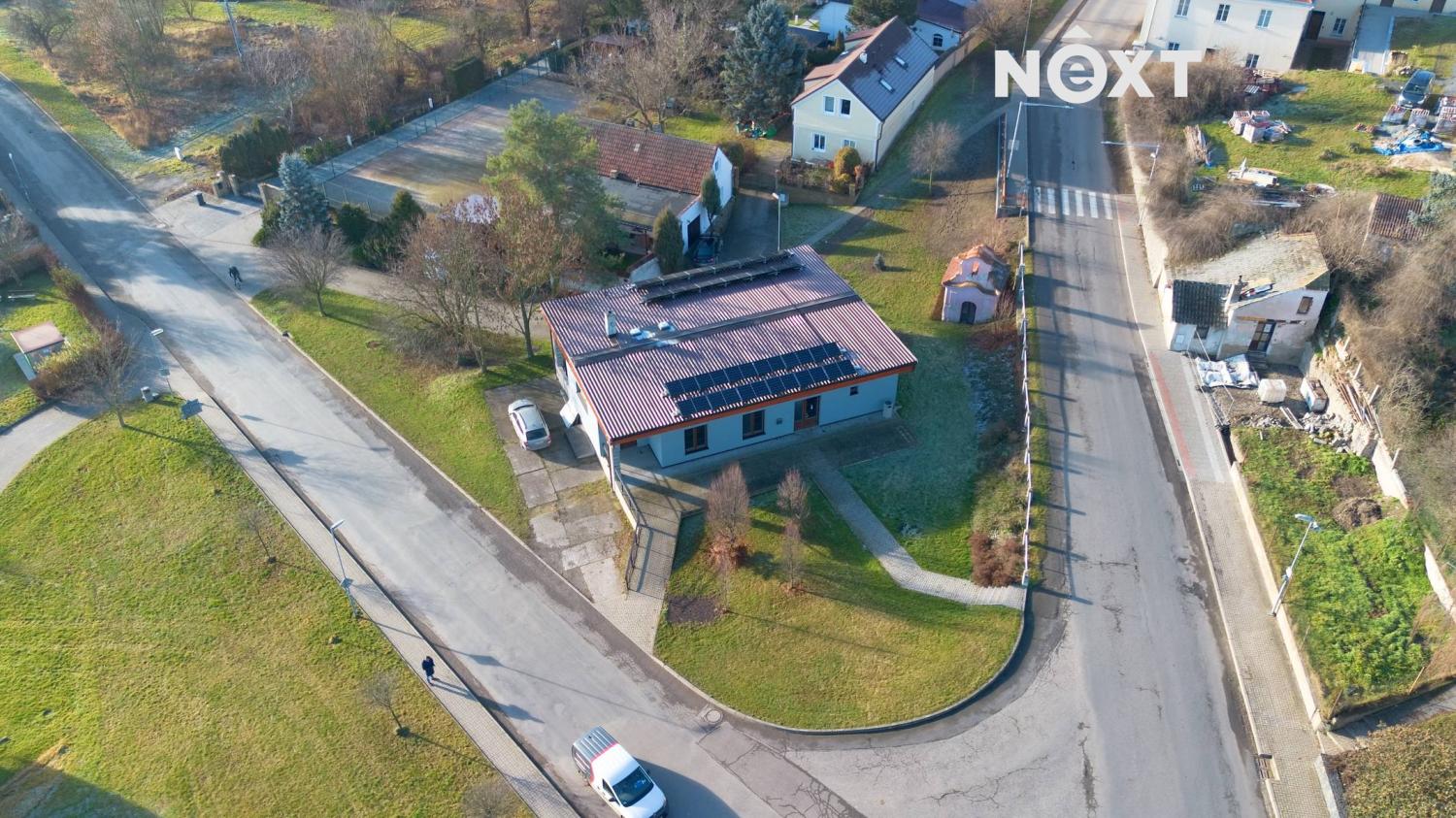 Pronájem komerční Obchodní prostory, 193㎡