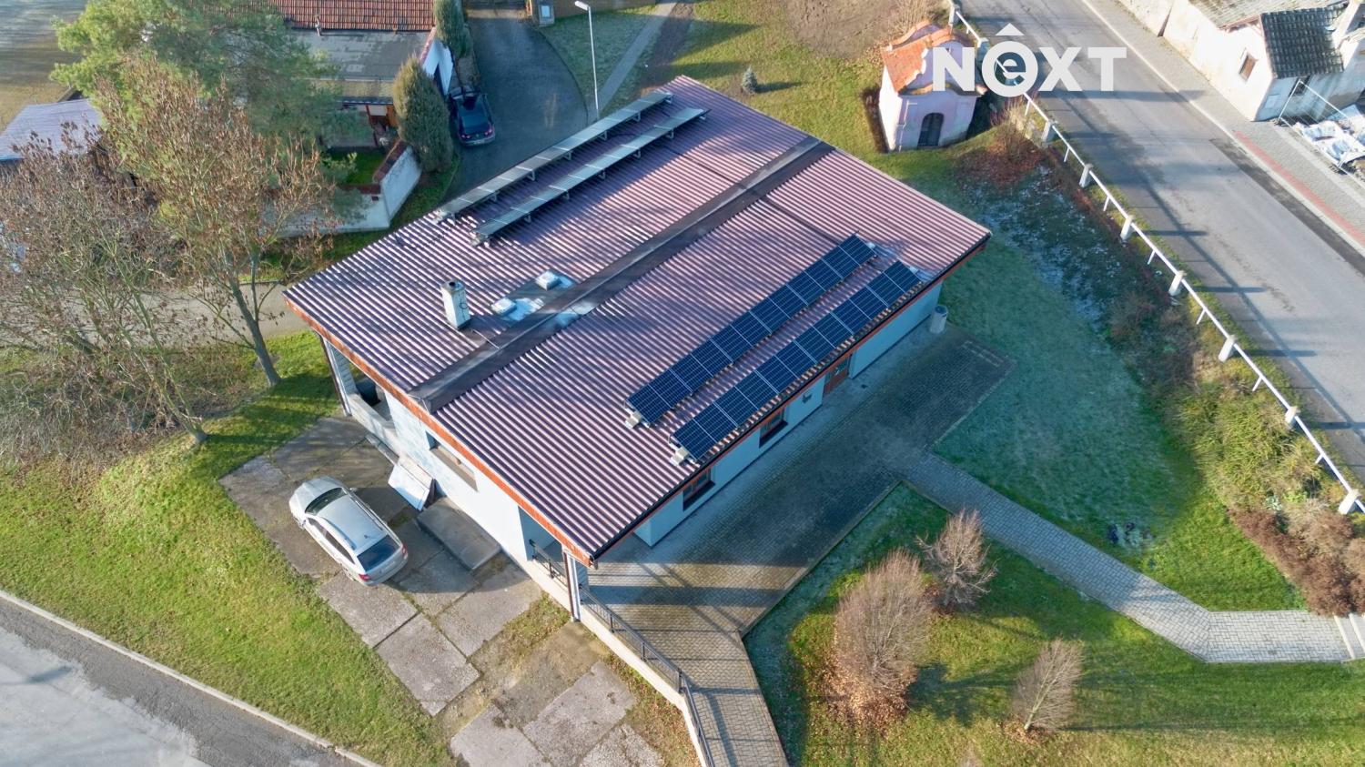 Pronájem komerční Obchodní prostory, 193㎡