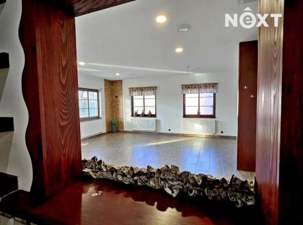 Pronájem - komerční objekt, obchodní centrum, 579 m²