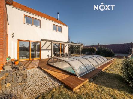 Prodej - dům/vila, 304 m²