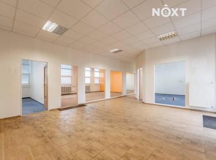 Pronájem - kanceláře, 175 m²