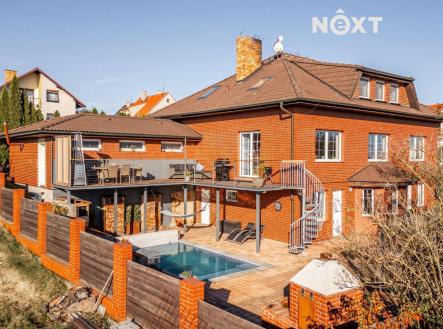 Prodej - dům/vila, 348 m²