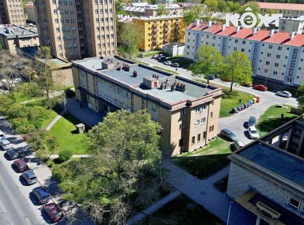 Prodej - komerční objekt, obchodní centrum, 300 m²