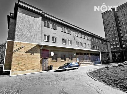 Prodej - komerční objekt, obchodní centrum, 300 m²