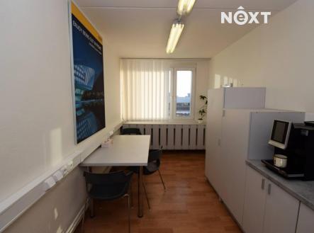 Pronájem - kanceláře, 136 m²