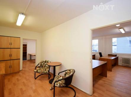Pronájem - kanceláře, 163 m²