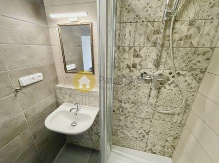 Pronájem bytu, 1+kk, 32 m² obrázek