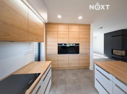 Prodej - dům/vila, 367 m²