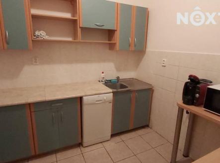 Pronájem - dům/vila, 300 m²