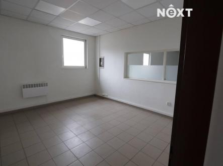 Pronájem - komerční objekt, obchodní centrum, 441 m²