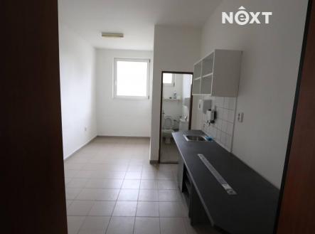 Pronájem - komerční objekt, obchodní centrum, 441 m²