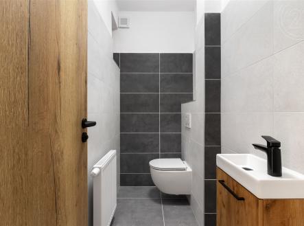 . | Pronájem - dům/vila, 139 m²