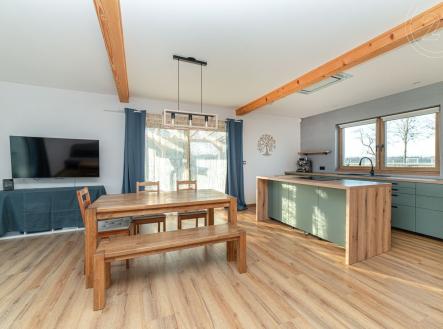 . | Prodej - dům/vila, 117 m²