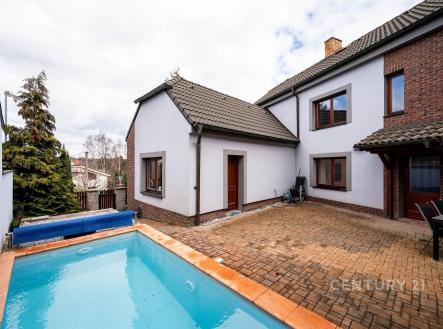 . | Prodej - dům/vila, 231 m²