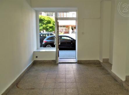 . | Pronájem - obchodní prostor, 24 m²