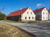 Prodej - nájemní dům, 398 m²