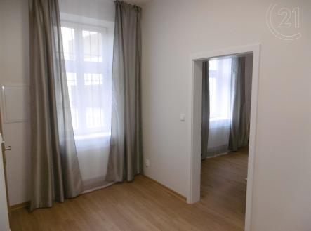 Pronájem bytu, 1+1, 27 m² obrázek