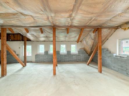 . | Pronájem - obchodní prostor, 275 m²