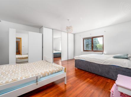 . | Prodej - dům/vila, 224 m²
