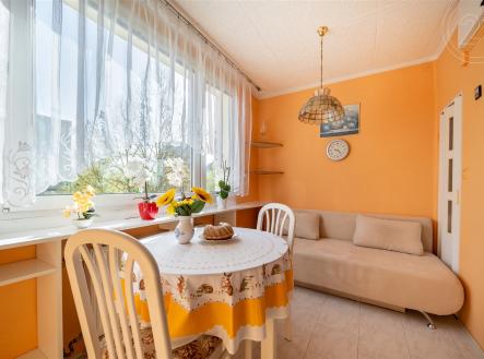 . | Prodej bytu, 2+1, 63 m²