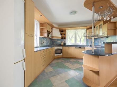 . | Prodej - dům/vila, 248 m²