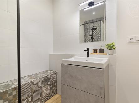 . | Pronájem bytu, 2+kk, 49 m²