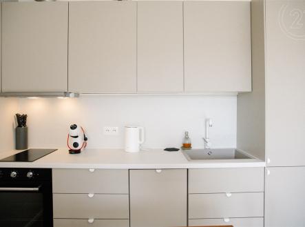 . | Pronájem bytu, 1+kk, 38 m²