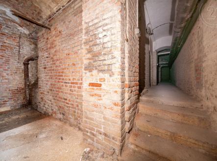 . | Prodej - obchodní prostor, 113 m²