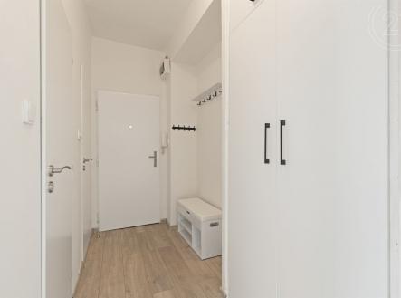 . | Pronájem bytu, 2+1, 55 m²