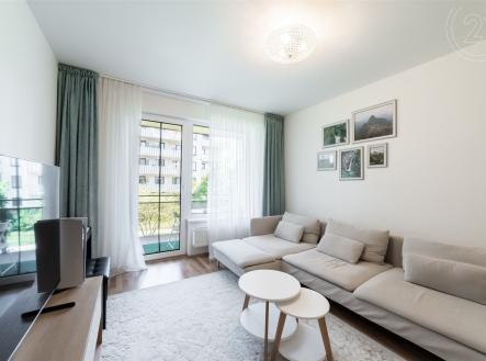 . | Pronájem bytu, 3+kk, 89 m²