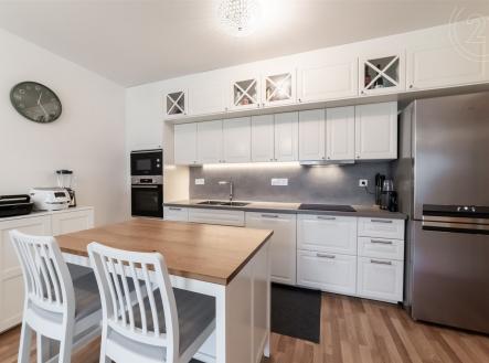 . | Pronájem bytu, 3+kk, 89 m²