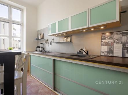 Pronájem bytu, 2+1, 90 m²